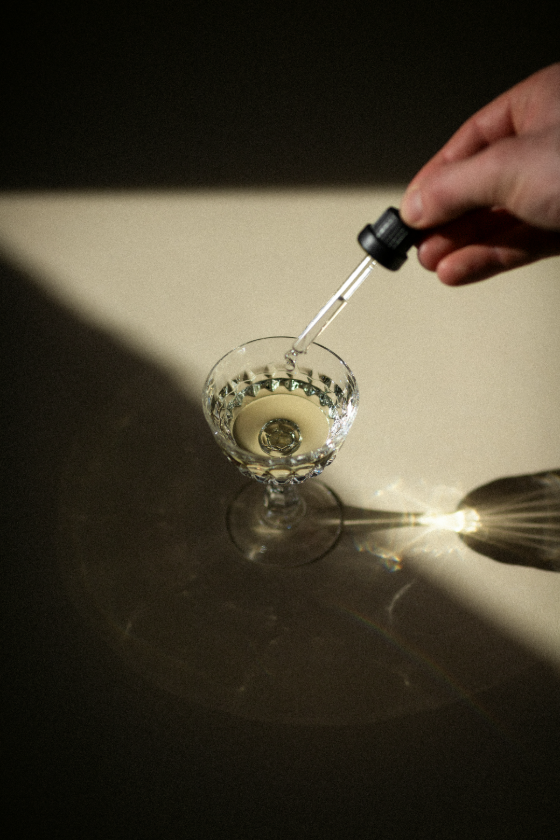 Dosing a glass of wine